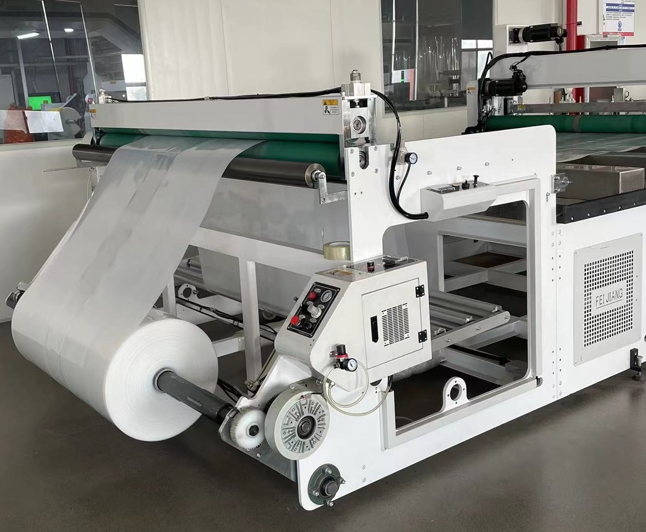 Maximizing Value: Large PE Packaging Bags for Cost-effective Solutions